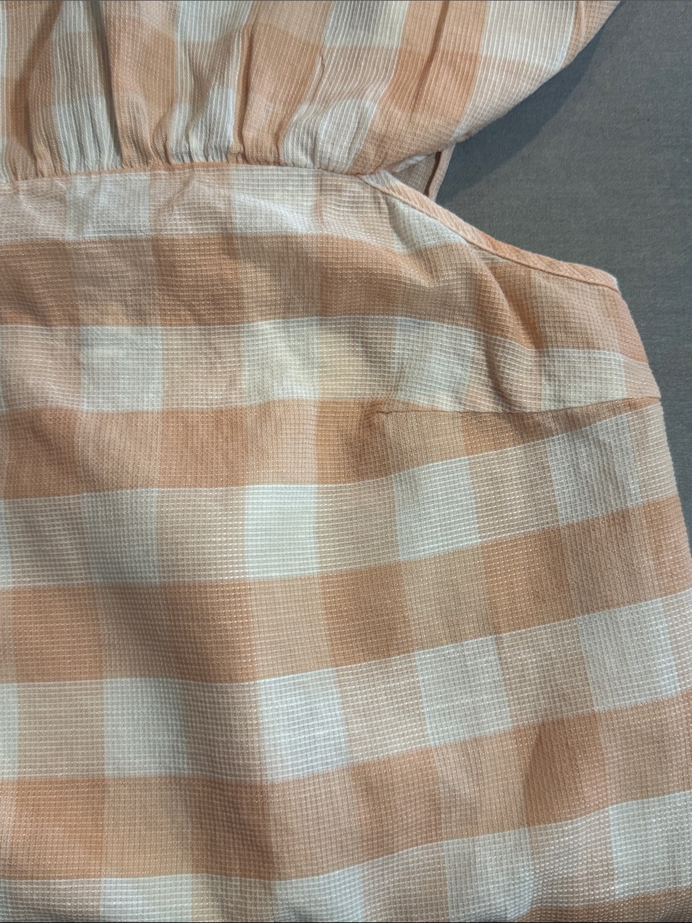 Club Monaco Peach and White Gingham Ruffle Off-The-Shoulder Tank Top Size Small - Picture 13 of 16